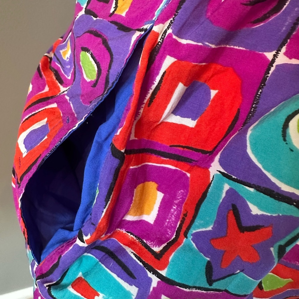 Vintage Funky Retro Style High Waisted Geometric Patterned Shorts Womens Medium - Picture 3 of 3